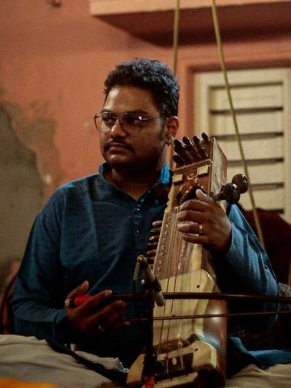My brother Sarfaraaz Khan, accompanying the talented Rageshri Das on the sarangi. His playing adds such a deep, soulful layer to the music.