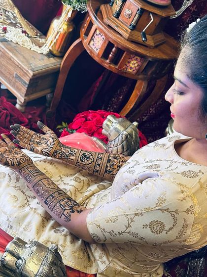 Sathyamehendiarts - Bridal & Wedding Mehendi Intricate Bridal Designs photo 11