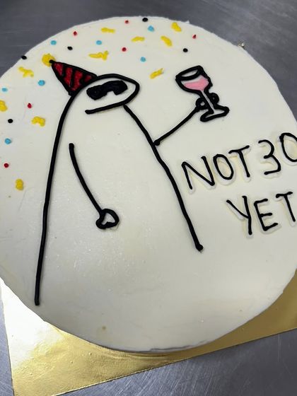 Another hilarious meme cake for a milestone birthday. This one says "NOT 30 YET" with a celebratory stick figure. It's a fun, lighthearted way to deal with the dread of turning another year older.