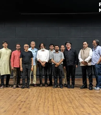A group photo with faculty and students after an enriching day at PIAR, Parul University. These interactions are a source of great inspiration for us.