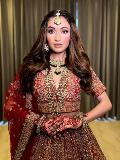 A beautiful portrait celebrating the ethereal beauty of this look. The makeup is a symphony of elegance and grace.