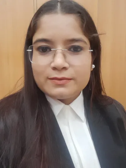 A professional selfie from my chamber, ready to take on new cases.