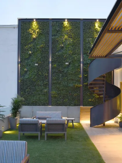 Indoor-Outdoor Integration photo 3