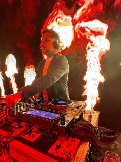 Destination Gigs: I Go Where the Party Goes photo 24