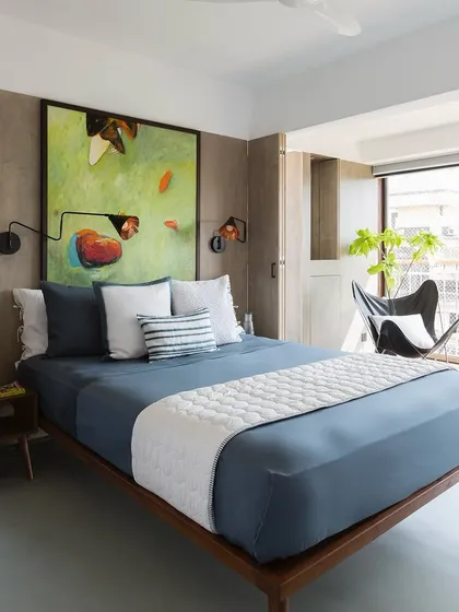 A comparison of two bedrooms: Casa Brio in Mumbai on the left, and the Corner House in Rotterdam on the right. The image invites a reflection on how context, culture, and climate influence our design choices for personal spaces.