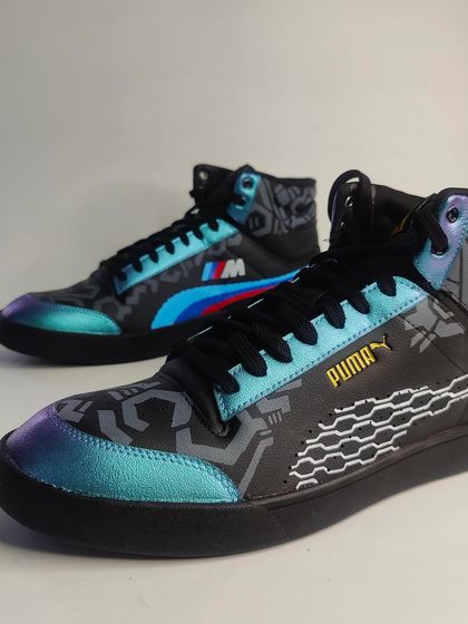 A closer look at the luxury car-themed Pumas. You can see the iconic BMW M-series colours and a colour-shifting pigment I used on the toe box.
