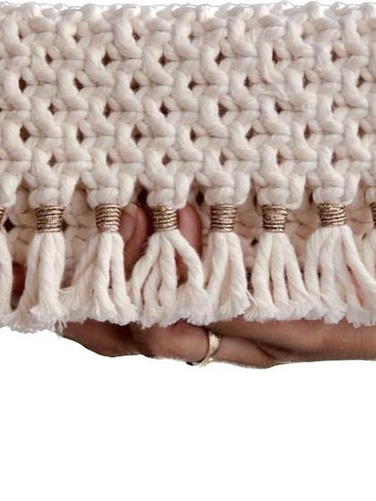 This clutch comes with a detachable gold chain, so you can wear it as a sling bag or carry it as a clutch. So versatile!