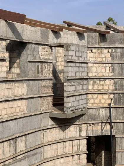 From visualization to realization at the House of Galleries. This image shows the constructed form of a window niche, matching our initial design concepts.