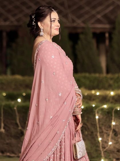 Vibrant Traditional Looks photo 35