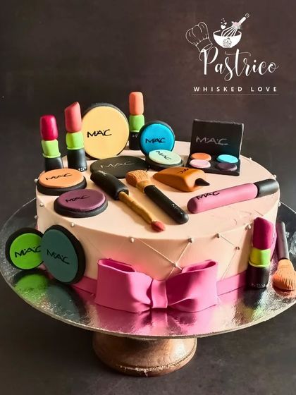 Pastrico - Custom Celebration Cakes Your Passion, My Canvas photo 35