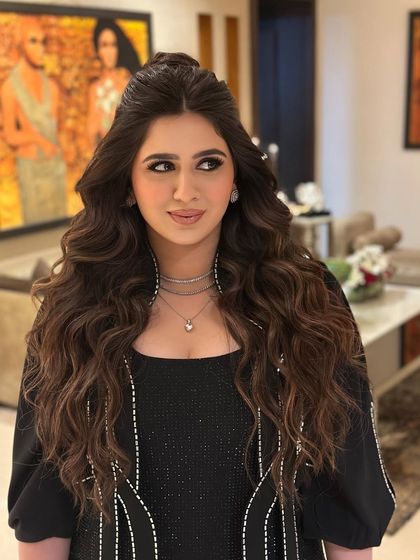 This look is perfect for a house party or a relaxed event, offering style without being too formal.