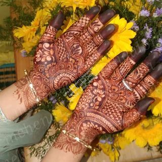 Azra Mehendi