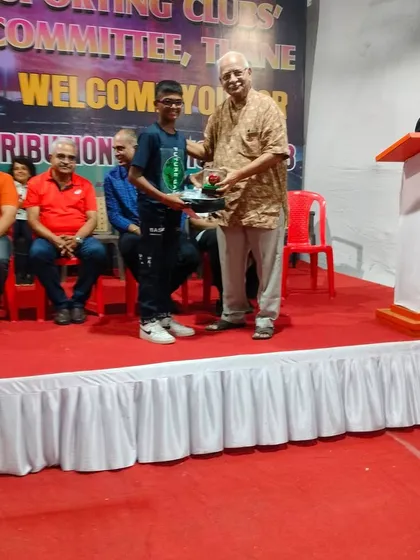Parth Rane being awarded the Best Player of the Year 2023 for his age category by the Sporting Clubs' Committee, Thane.