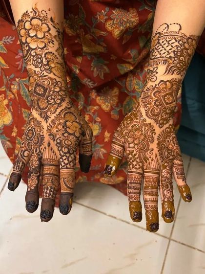 Mehendi Art by Nishat - Mehndi (Henna) Artistry Elegant Henna for Guests & Parties photo 26