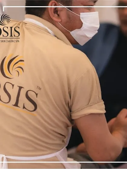 Our professional therapists are the heart of our event services. Wearing the Iosis uniform, our team is ready to deliver a high-quality wellness experience for your guests.