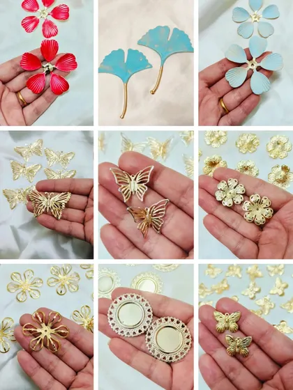 Our collection of metal add-ons is perfect for decorating platters and other festive items. We offer a variety of shapes, including flowers and butterflies in different colors and finishes.