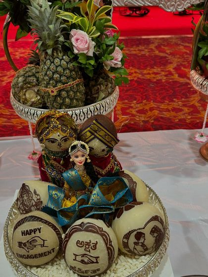 Siri - Custom Gift Hampers & Return Gifts Themed Doll Arrangements photo 14