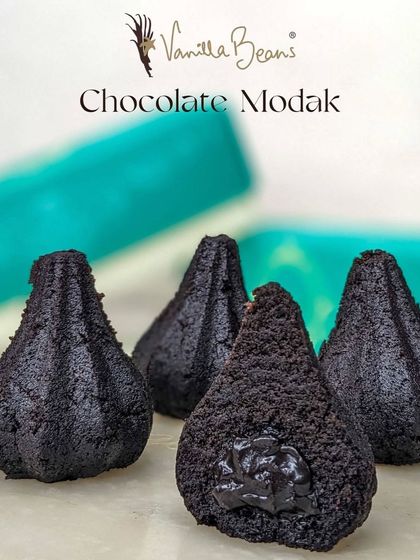 A classic for a reason. Our Chocolate Modak is pure indulgence, with a rich chocolate cake texture and a molten chocolate ganache center.