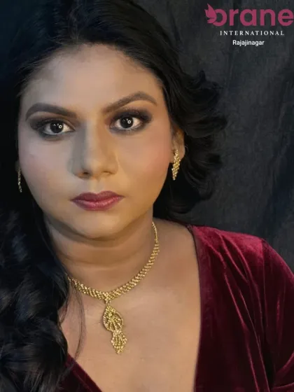 Glamour & Party Makeup photo 18