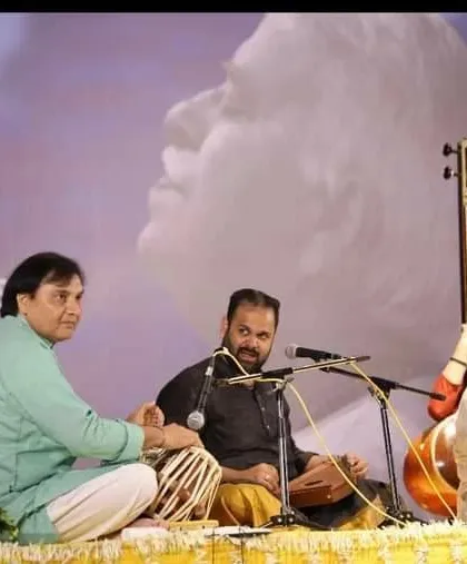 Accompanying the great vocalist Pandit Sajan Mishra ji at a festival in Bhavnagar, Gujarat, held in remembrance of his brother, the late Pandit Rajan Mishra ji.