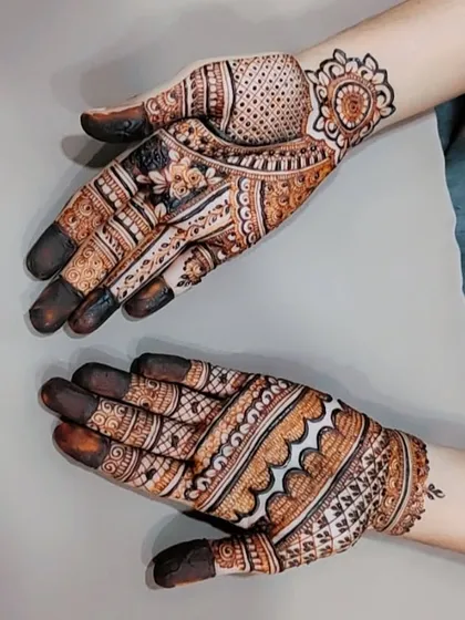 The other hand of the semi-bridal design, showing a different but complementary pattern.