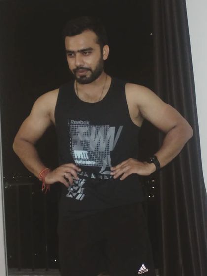 A quick physique check. Consistency in training and nutrition is what leads to visible results and a healthy body.