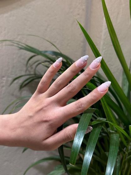 Chic & Understated Nails photo 34