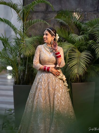 That happy, natural smile says it all. Ria's bridal makeup was all about enhancing her features so she felt comfortable and beautiful.