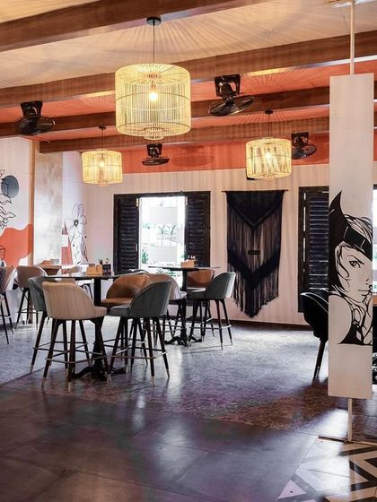 A before-and-after look at our comic-book themed restaurant. We transformed the space into a two-dimensional world, using bold black-and-white graphics and rotating panels to create a dynamic, sketch-like environment.