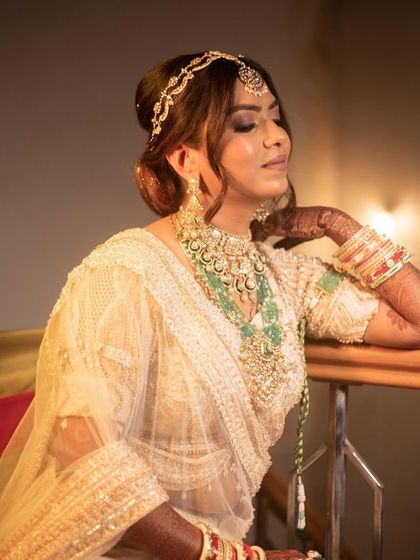 Timeless Wedding Day Looks photo 48