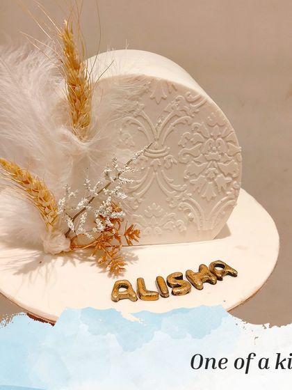 Chic & Themed Cakes for Adults photo 29