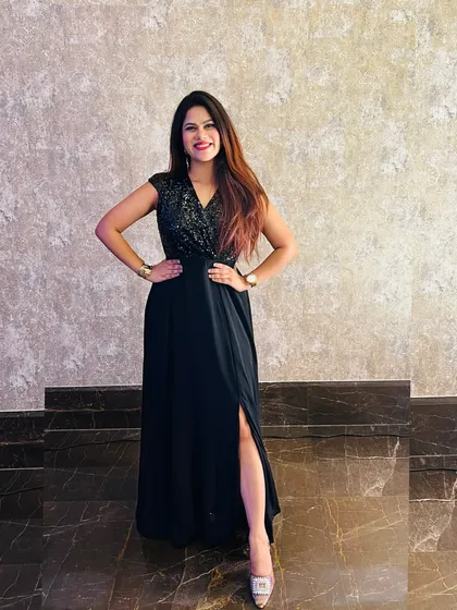 A shot from the channel partner meet I hosted for Vivo in Dehradun. I believe in looking the part and bringing a sense of style and professionalism to every event I host.