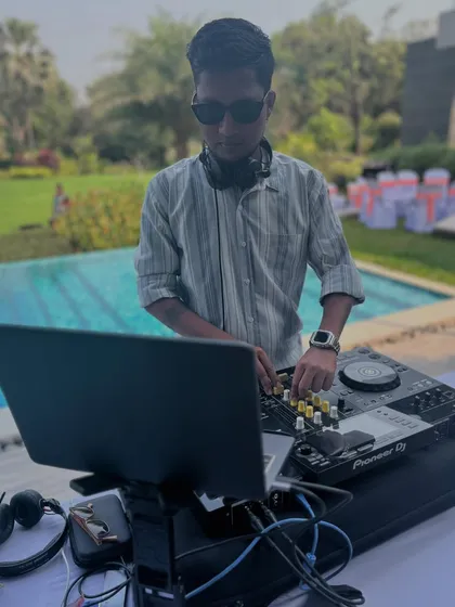 A beautiful brunch event at the Ambani Villa in Alibaug. I curate a different kind of playlist for daytime events like this, focusing on chill house and groovy tunes that complement a relaxed, sunlit poolside setting.