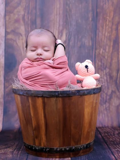 Newborn Portraits (0-3 Months) photo 4