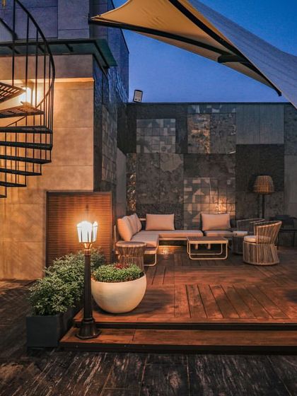 Architectural Details & Crafted Elements photo 10