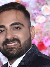 Groom's Entourage Makeup