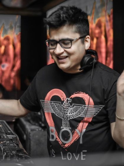 High-Energy Club Nights photo 43