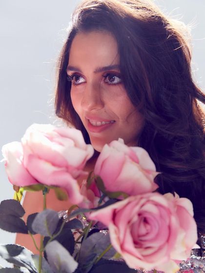 Show-Stopping Gowns & Cocktail Dresses photo 53