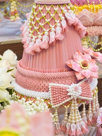 Intimate Details & Personal Touches photo 3