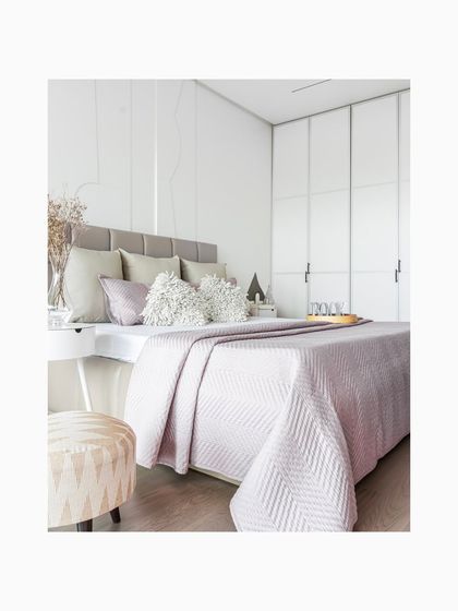 Aakriti Saraf Design - Full-Service Residential Interior Design Private Sanctuaries: Bedrooms photo 40