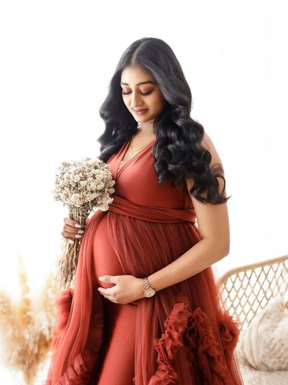 Solo Radiance: Portraits of the Mother-to-Be photo 71