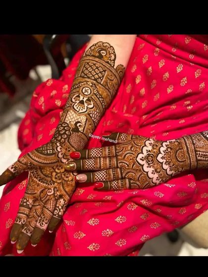 Bridal & Wedding Mehndi photo 28