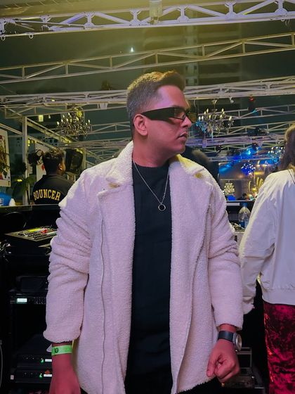 Behind the Decks photo 7