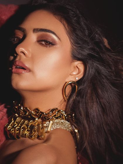 Bold & Luxe: Jewelry Styling photo 10