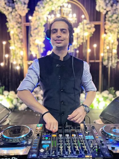 Chetan Kapoor - Wedding DJ Services From My Console photo 11