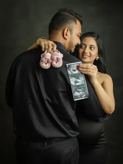 The first hellos. Using your sonogram picture and those tiny baby shoes makes for such a sweet and personal pregnancy announcement. It’s a creative way to share your exciting news with the world.