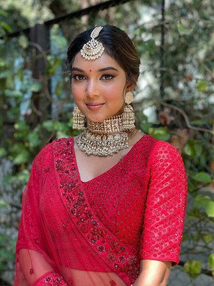 Elegant Bridal Buns & Updos photo 51