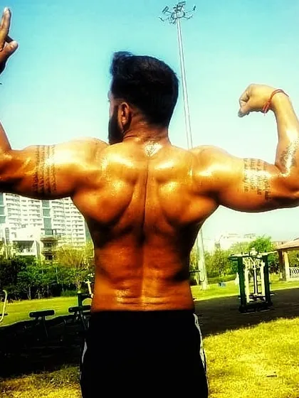 A strong back is the foundation of a strong body. This is the result of countless pull-ups, rows, and deadlifts, powered by high-quality protein to repair and build muscle. This is the power you can build.