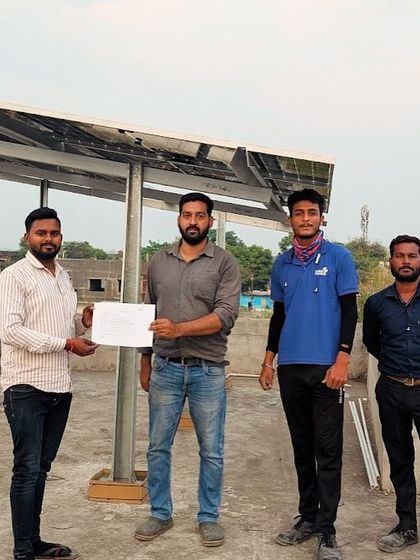 SolarSquare - Residential & Community Rooftop Solar Solutions Our Happy Customers: Homes & Families photo 160