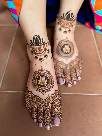 Mitali - Mehendi for Special Occasions Beautiful Henna for Feet photo 14